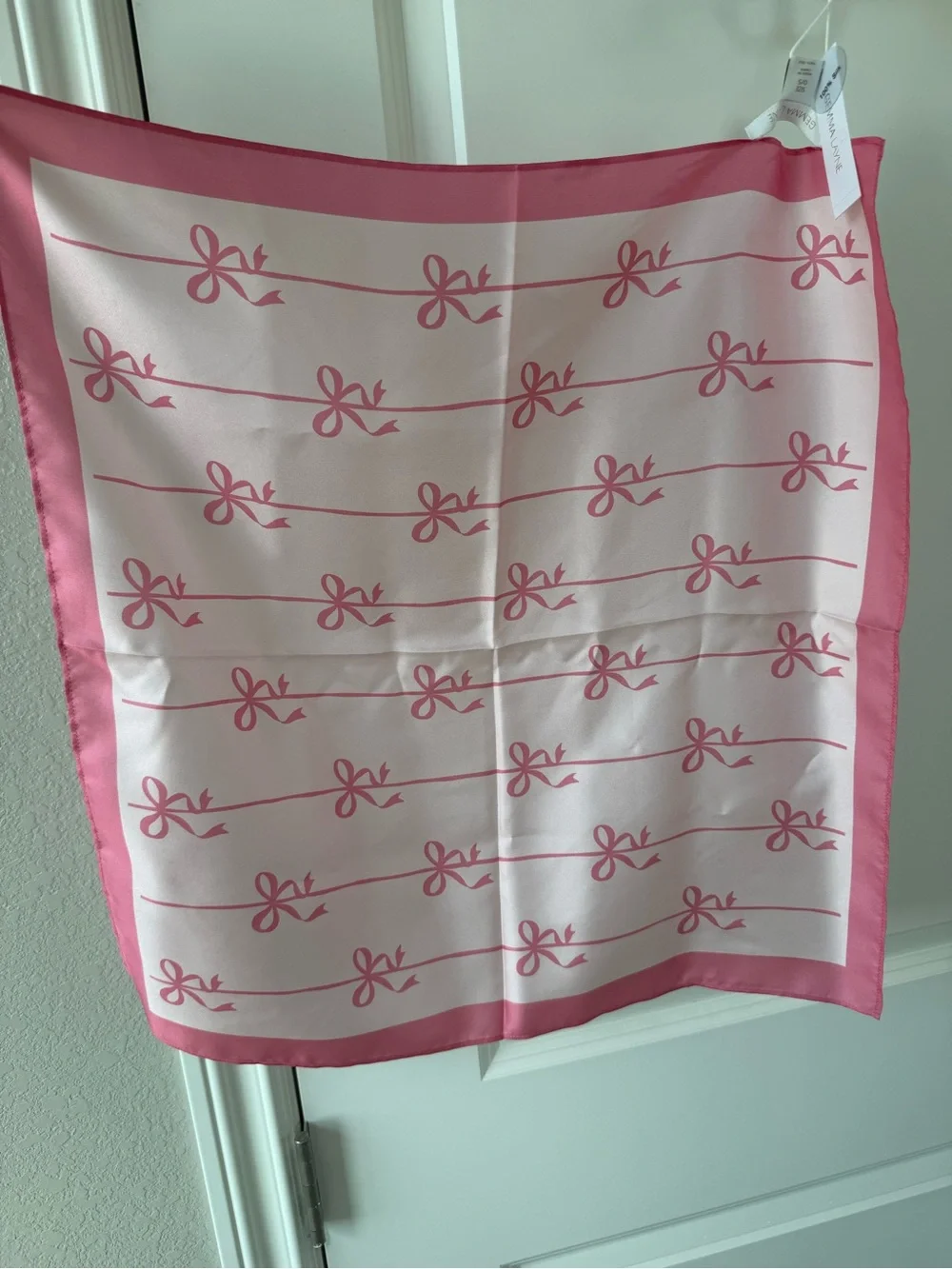 Pink 100% Silk Scarf with Bow Motif 🎀 NWT 🎀